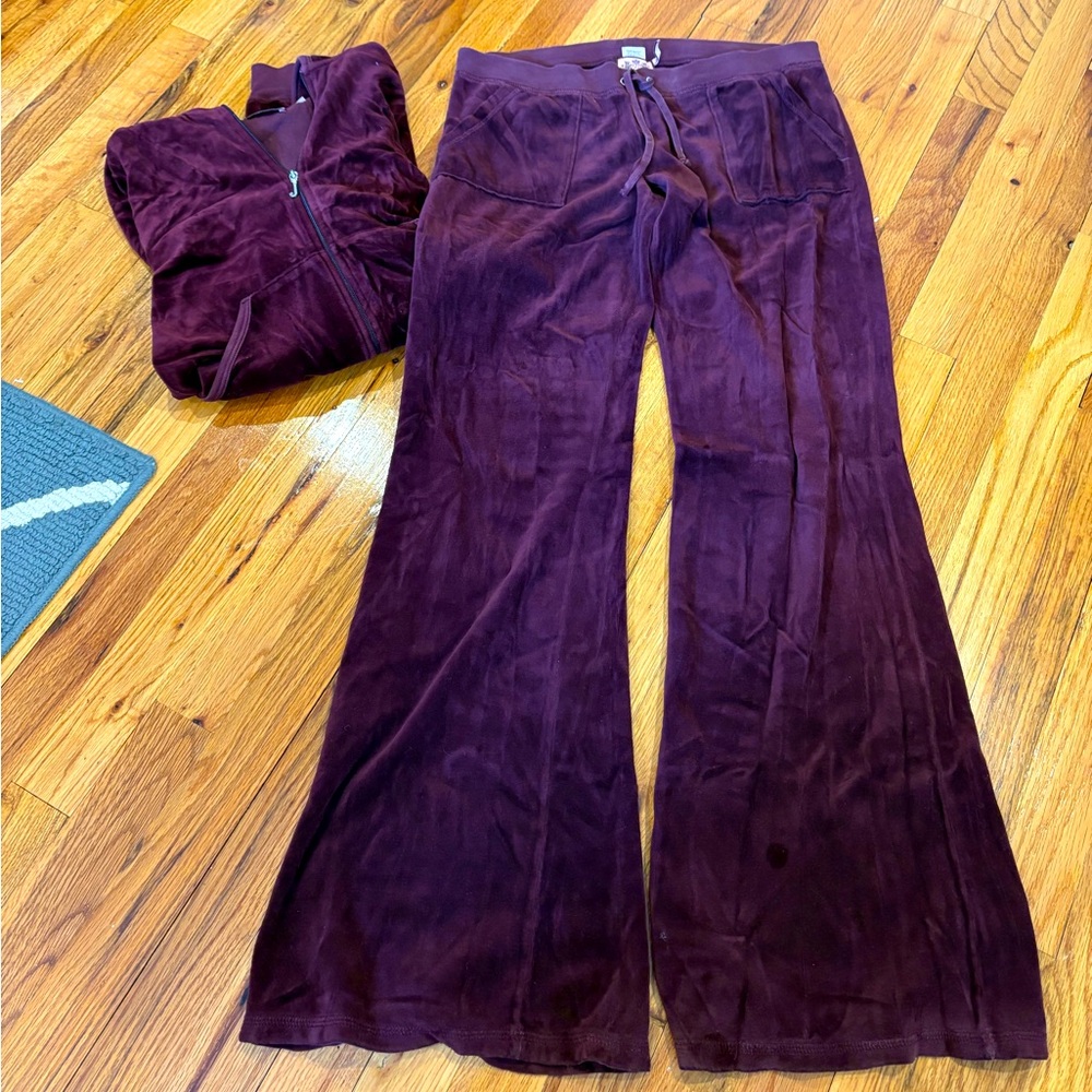 Juicy Couture Sweatsuit Set